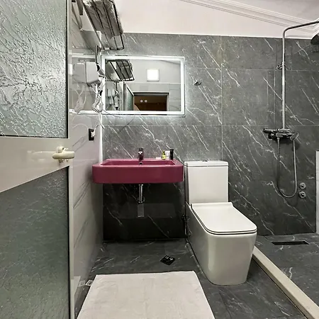 Eden Hotel