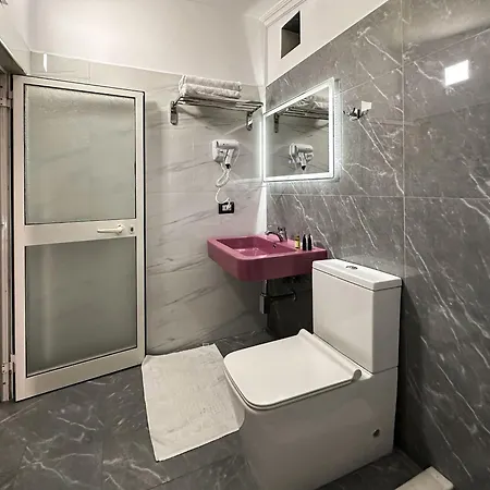 Eden Hotel 3*