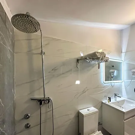 Eden Hotel 3*