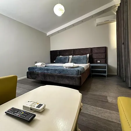 Eden 3* Tirana