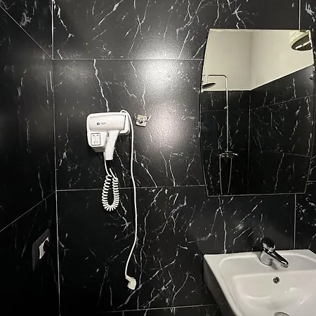 Eden Hotel 3*