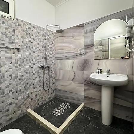 Eden Hotel 3*