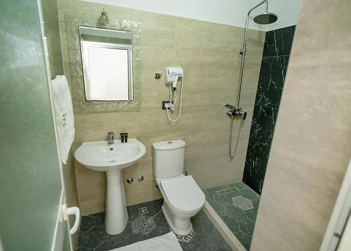 Eden Hotel 3*